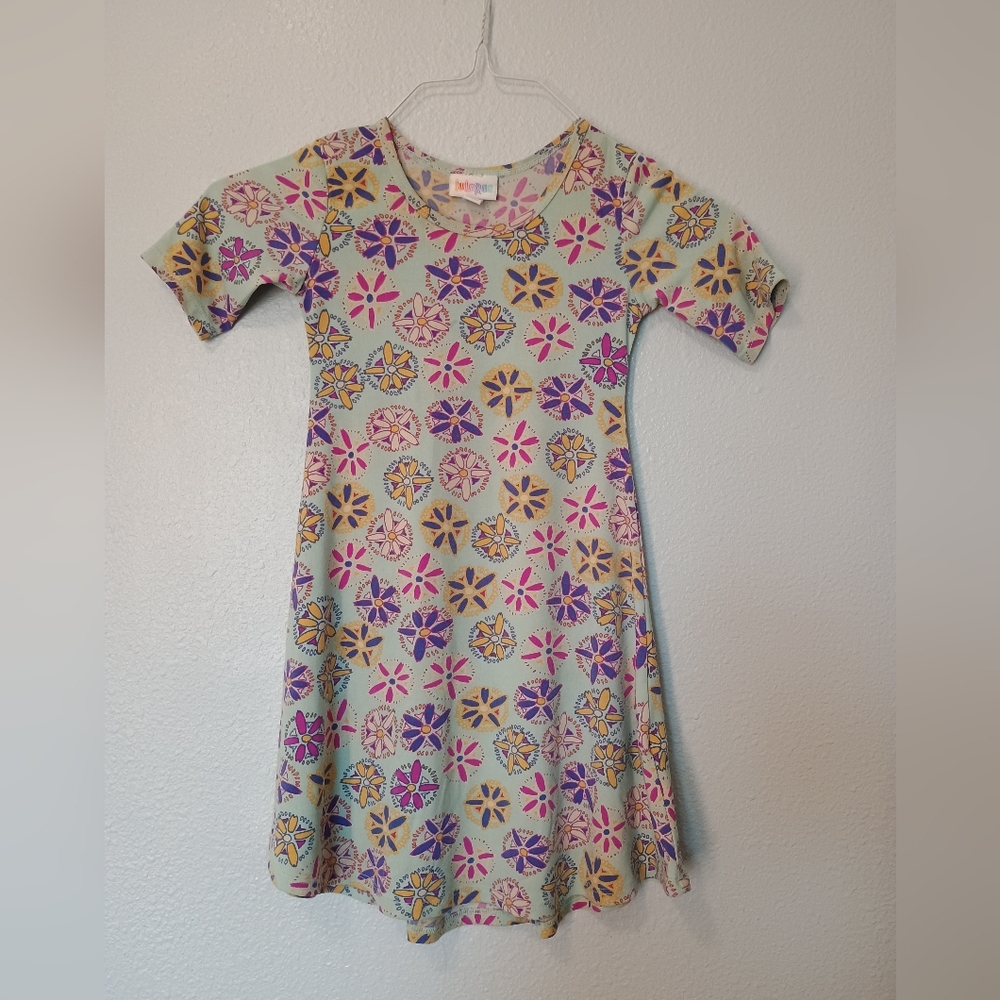LuLaRoe Kids Dress with Purple and Pink Floral Design SZ 6